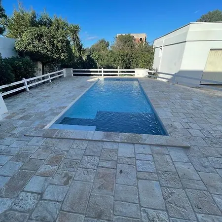 Sine Tempore Con Piscina Maruggio