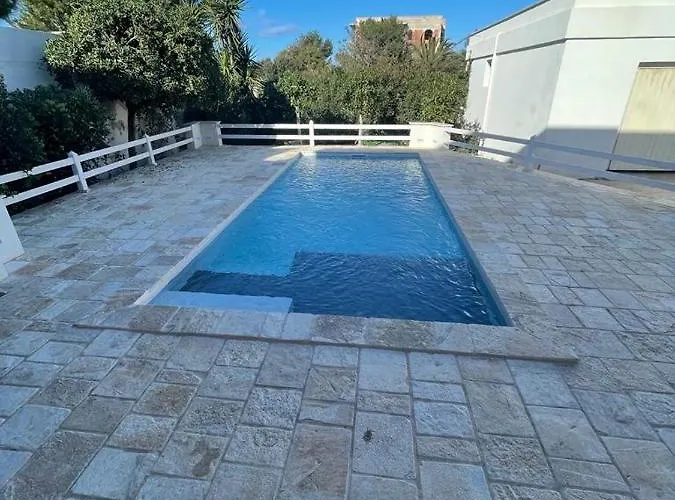Sine Tempore Con Piscina Maruggio
