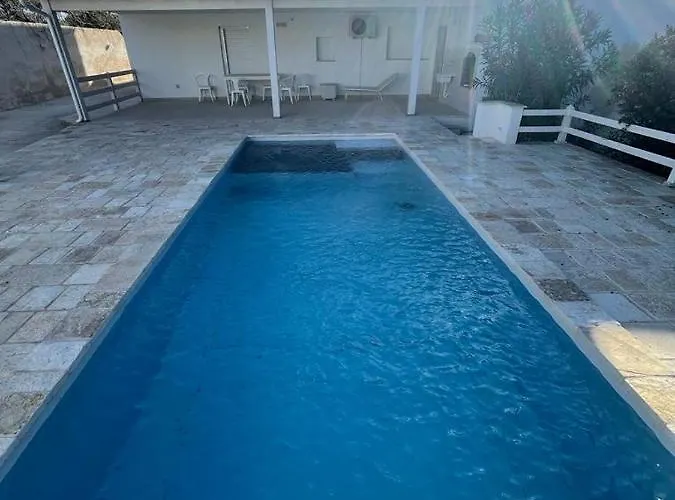 Tatil Evi Sine Tempore Con Piscina Maruggio